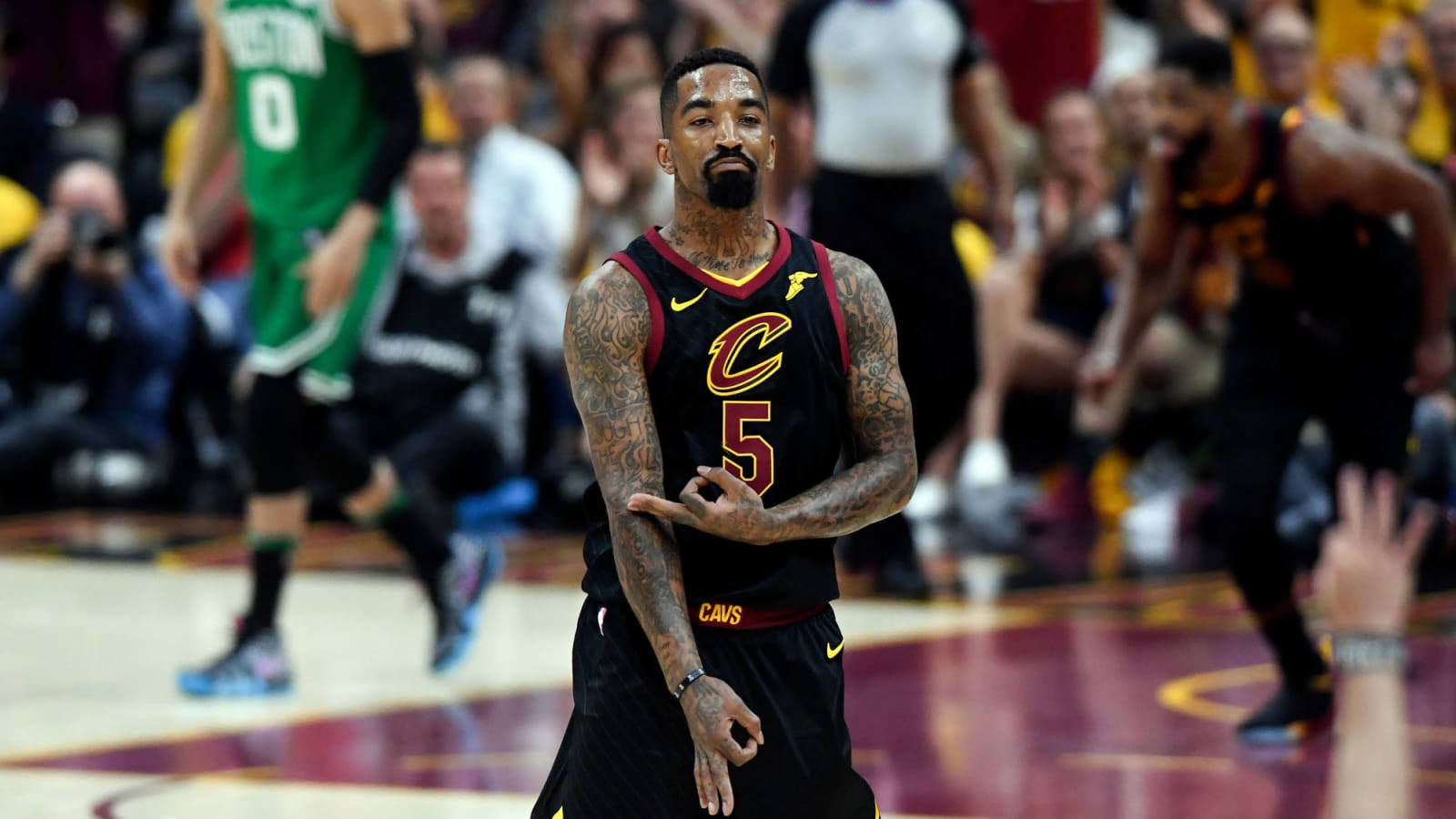 Kobe Bryant weighs in on JR Smith’s blunder
