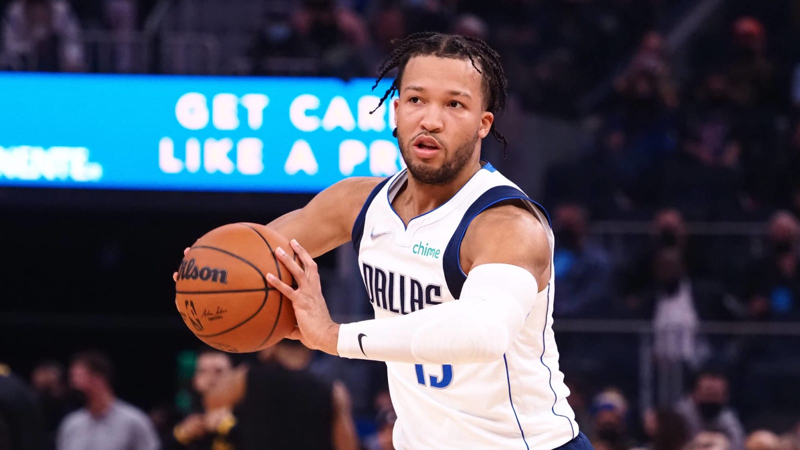 Jalen Brunson likely to stay with Dallas through trade deadline?