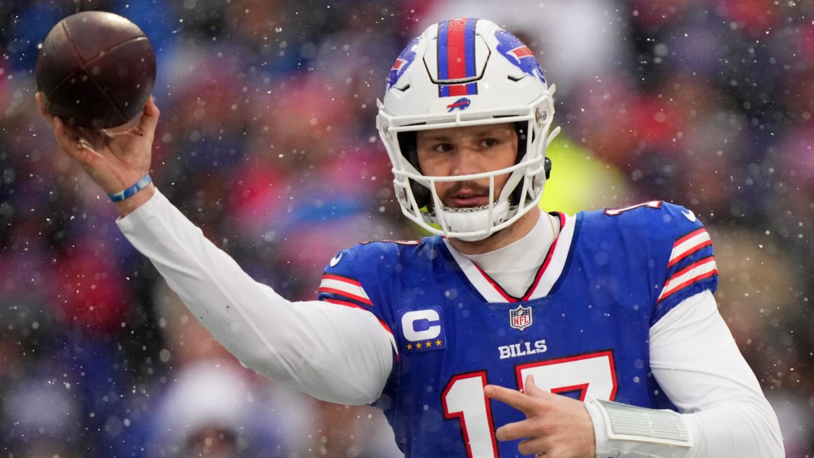 Josh Allen has funny response to question about Aaron Rodgers