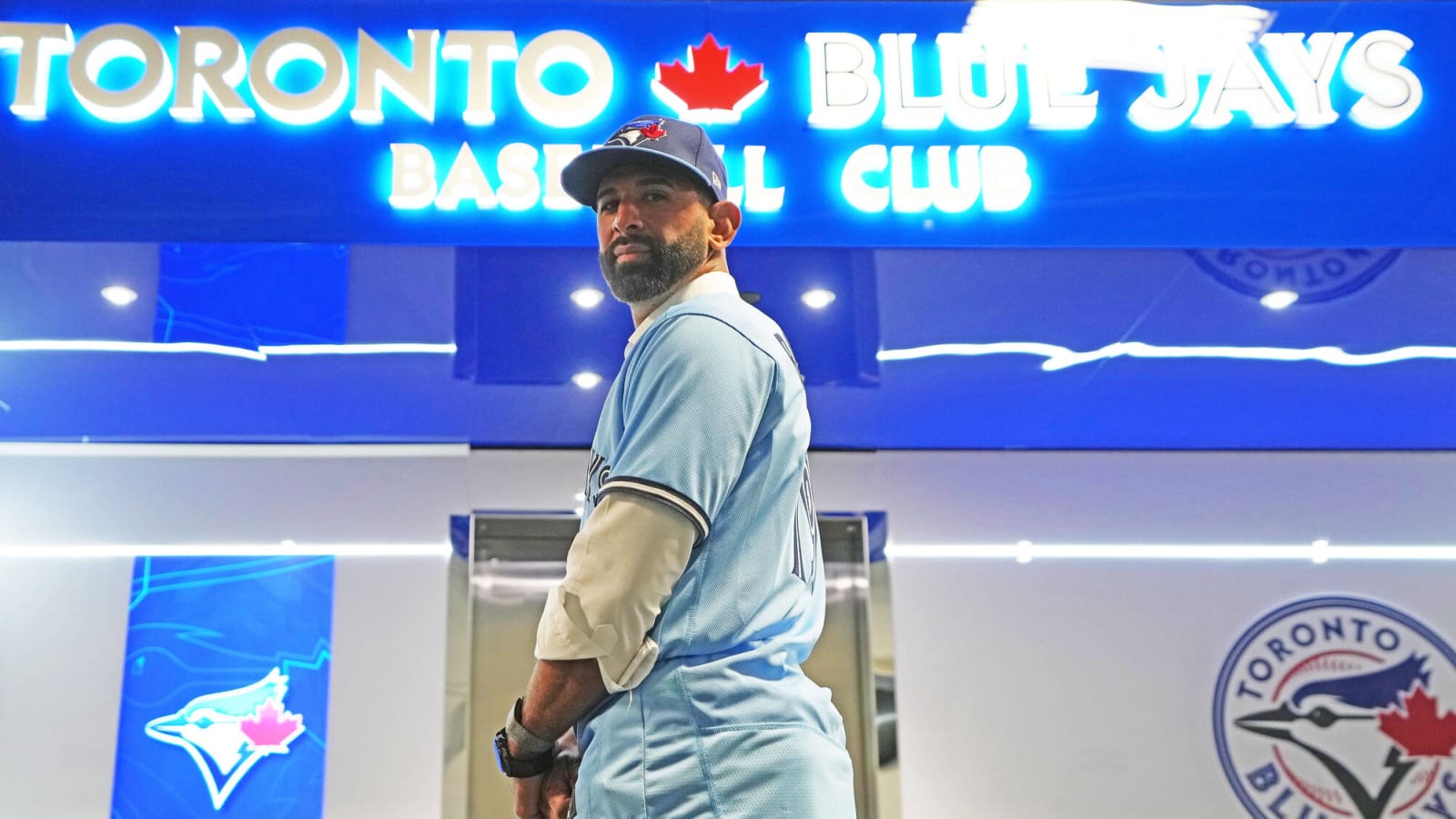 Blue Jays honor franchise great with classy gesture