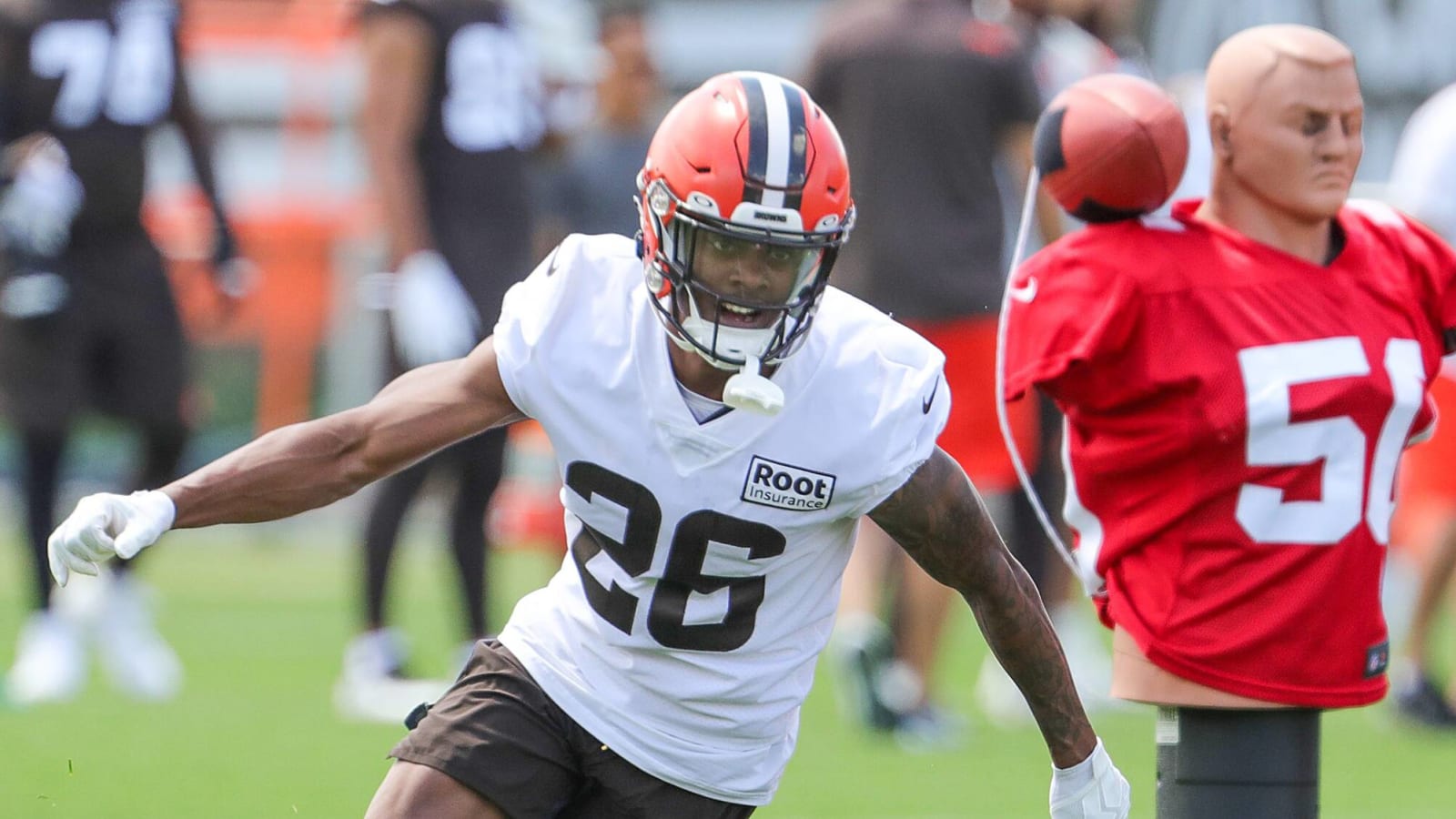 Report: Former Browns CB set to join Eagles