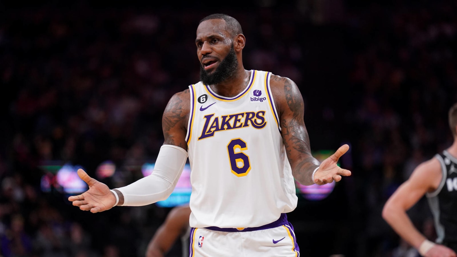 Insider: NBA executives 'prepared' for Lakers to trade LeBron James
