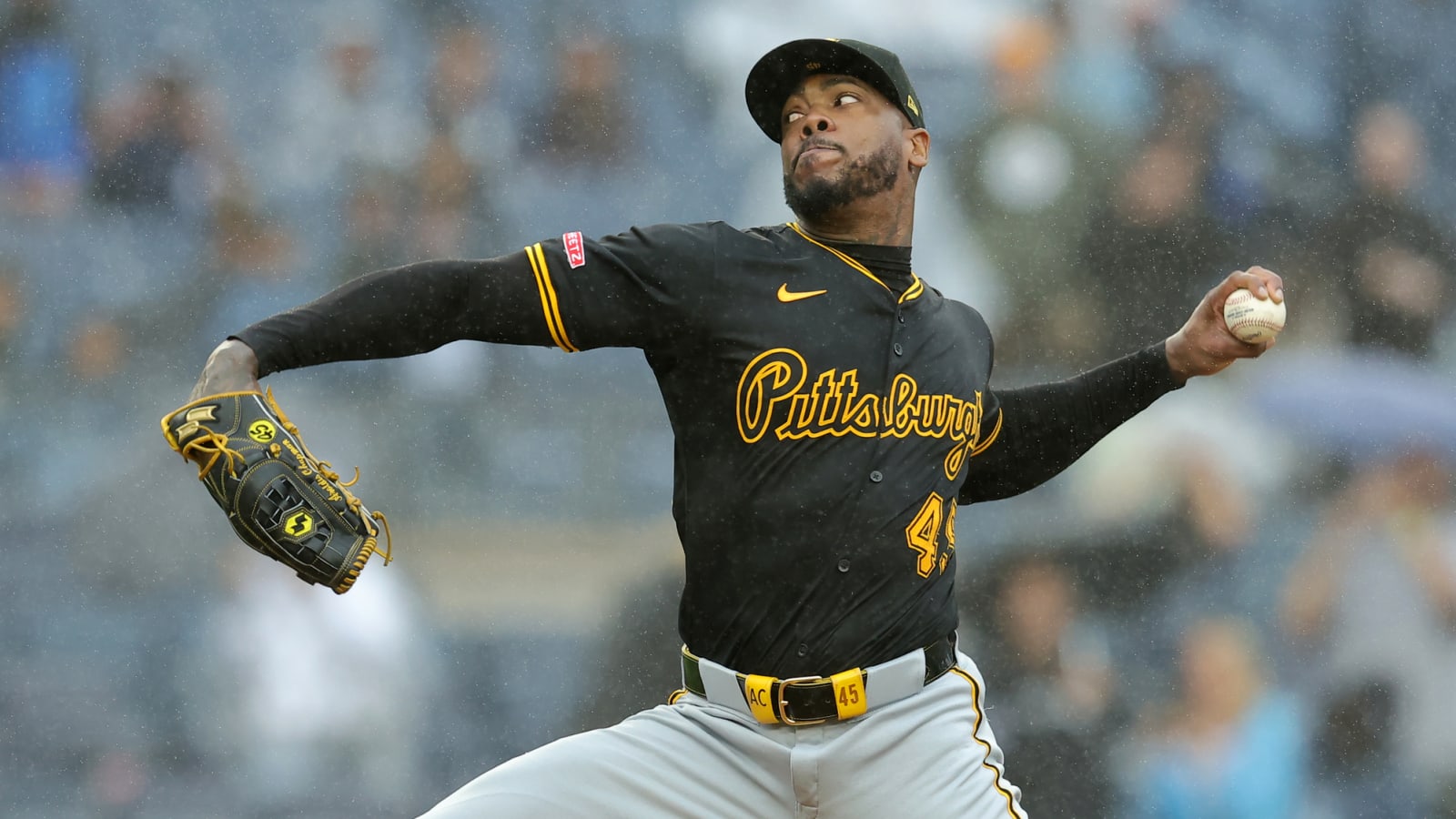Former Pirates Reliver Aroldis Chapman Heads Elsewhere