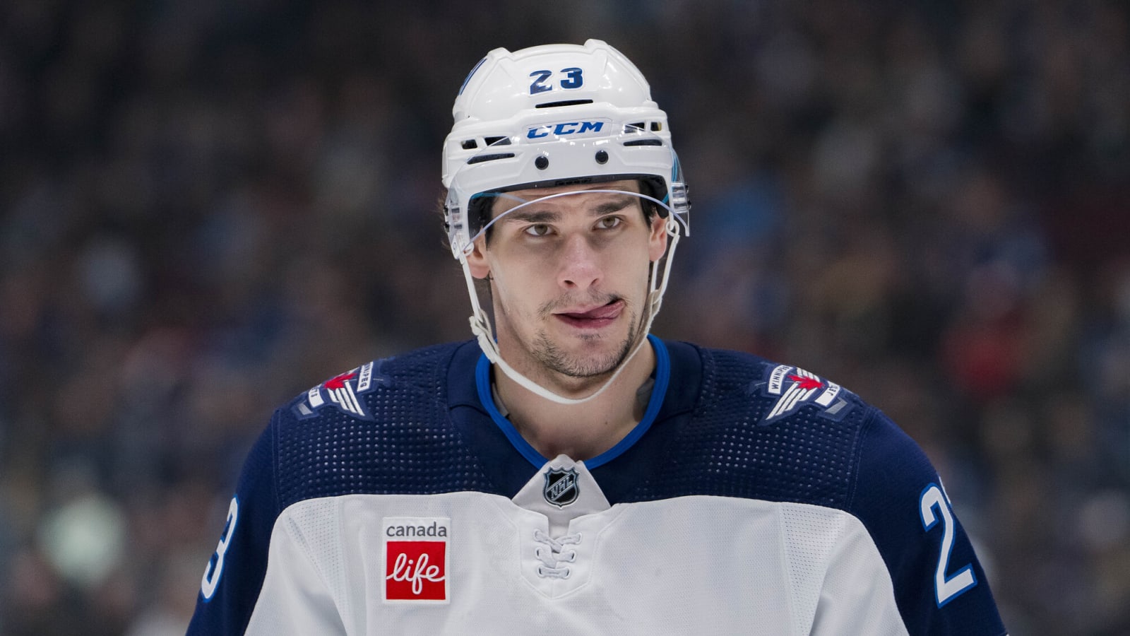 Blue Jackets sign Sean Monahan to five-year, $27.5 million contract