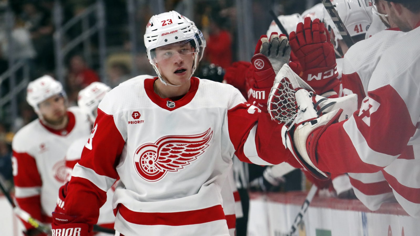 Lucas Raymond gets paid by Red Wings