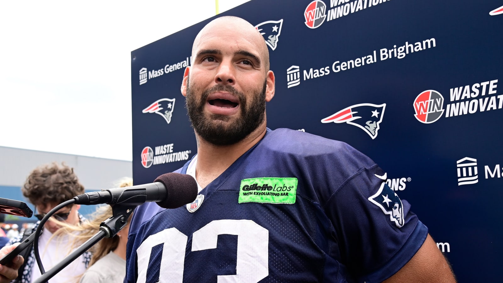 Bengals Working Out DL Lawrence Guy & Albert Huggins