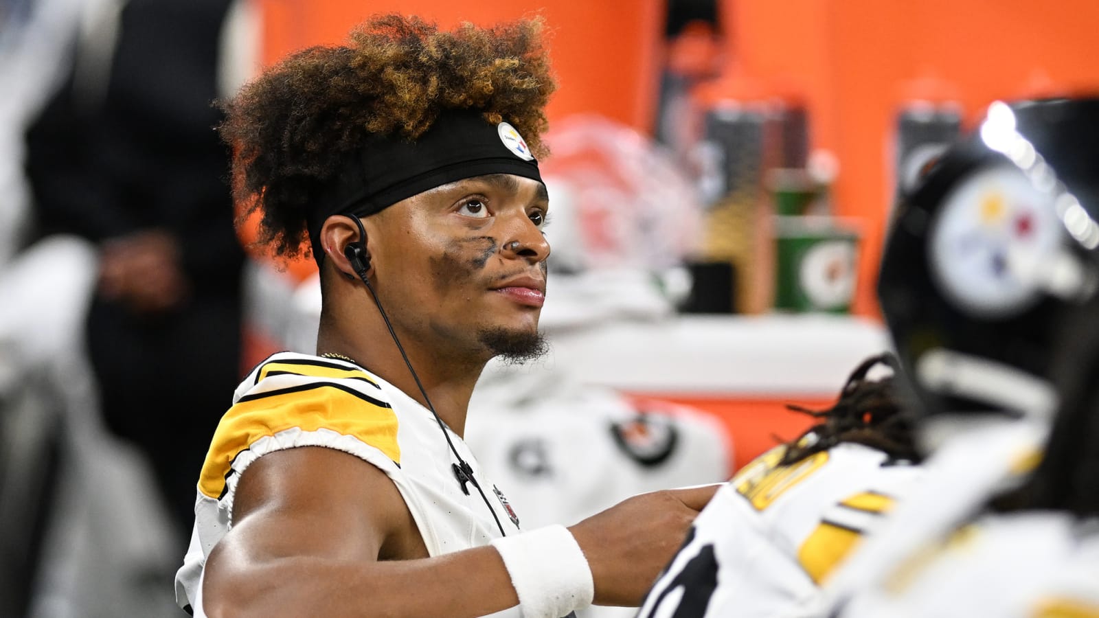 Justin Fields has 'real support' in Steelers building