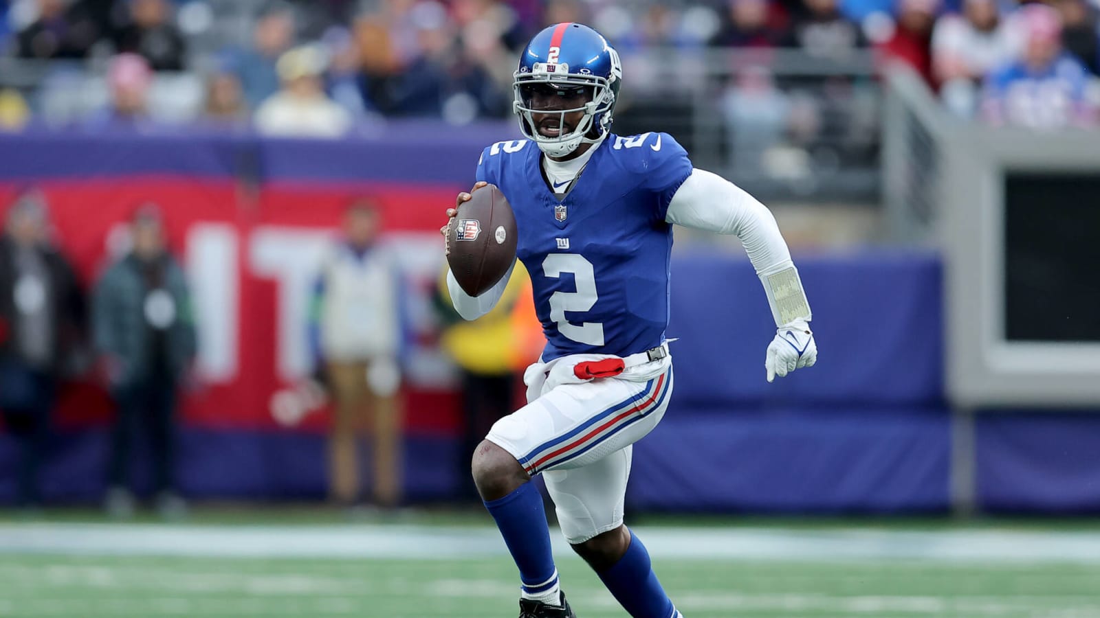 Jets sign ex-Giants QB Tyrod Taylor to back up Aaron Rodgers for 2024 season