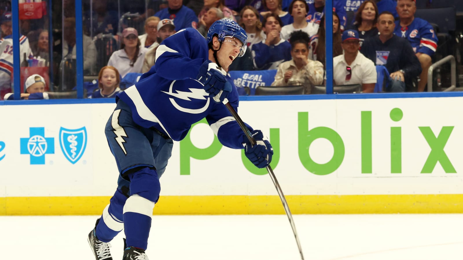 Winnipeg Jets defenseman shockingly plays after life-altering event