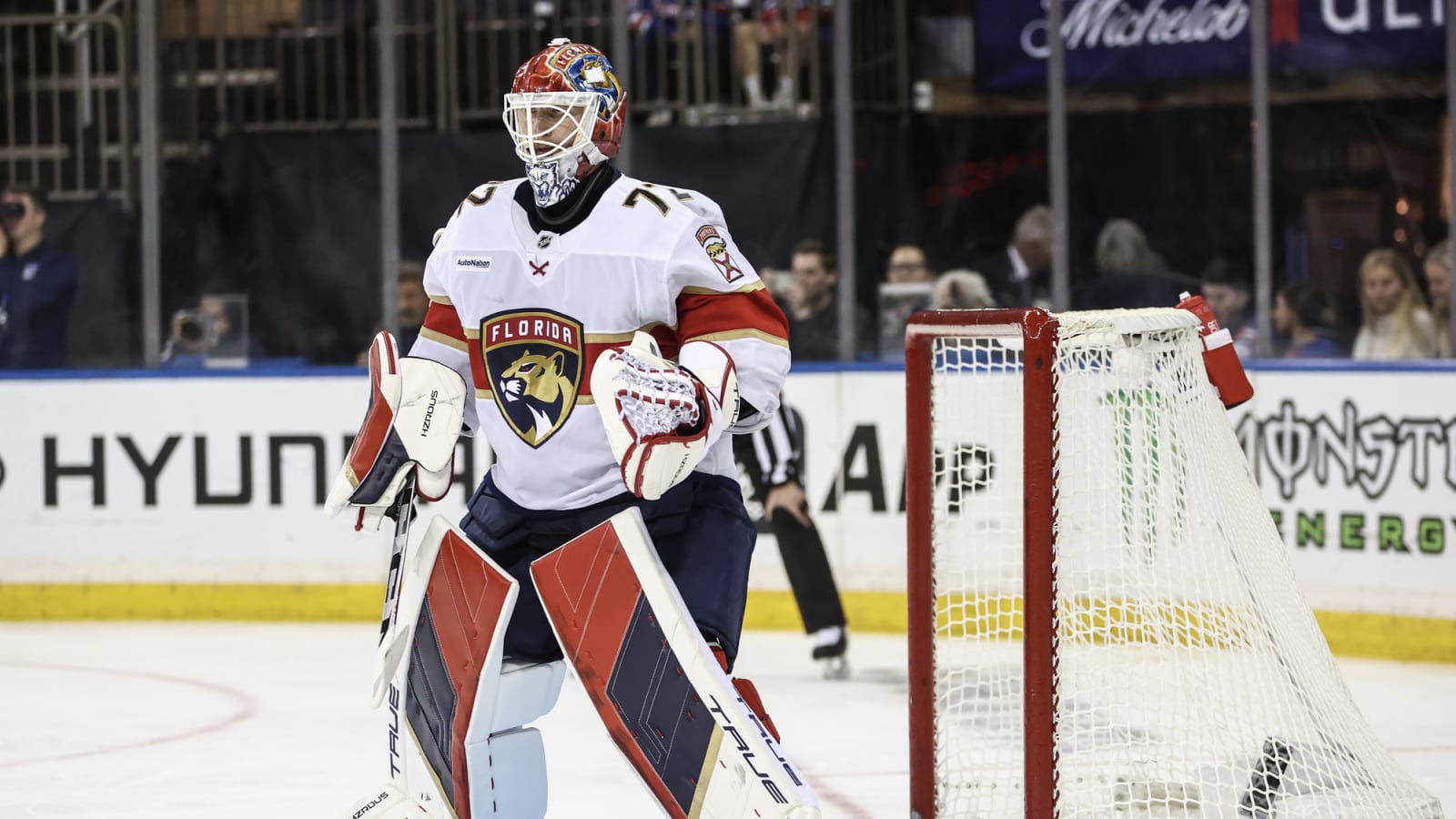 Panthers’ Sergei Bobrovsky Becomes Fastest Goalie in NHL History to Win 400 Games