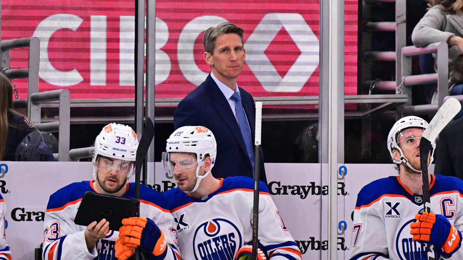 Oilers coach Knoblauch lashes out at players hurting the team with poor play