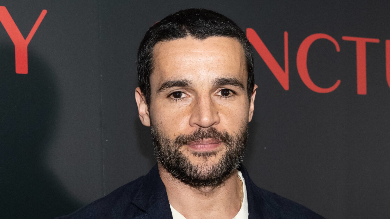 Aooooh! Christopher Abbott Replaces Ryan Gosling as Universal’s Wolf Man