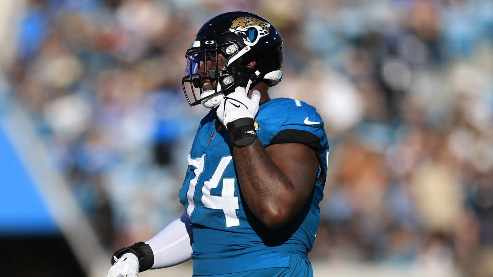 Panthers’ Derrick Brown, Jaguars’ Cam Robinson ejected after fighting mid-game