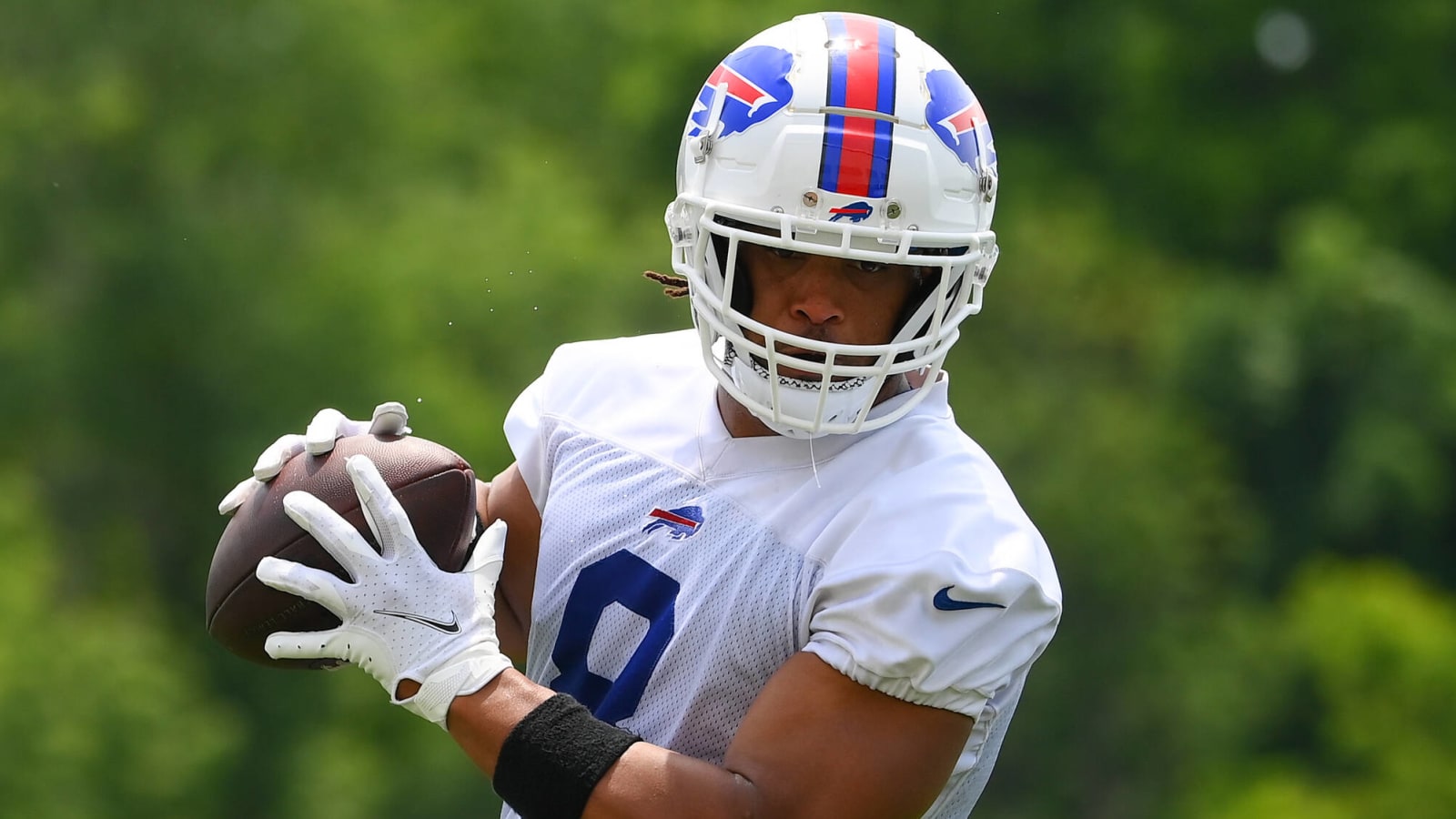 Will new Bills TE O.J. Howard find his way on the team's 53-man roster?