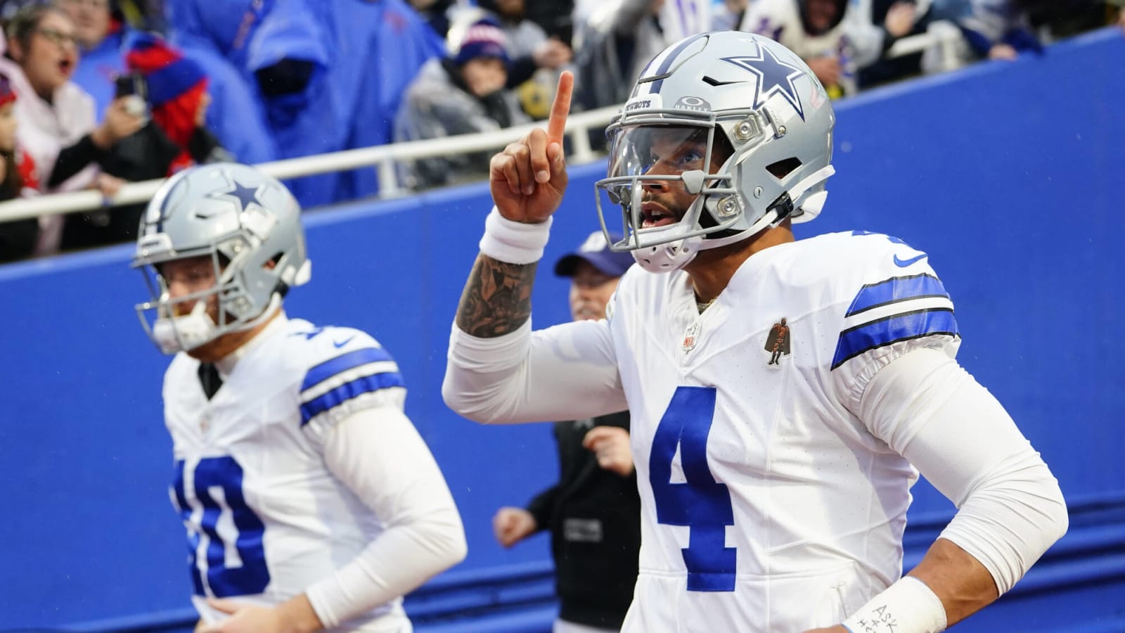 Cowboys facing tough choices at backup QB