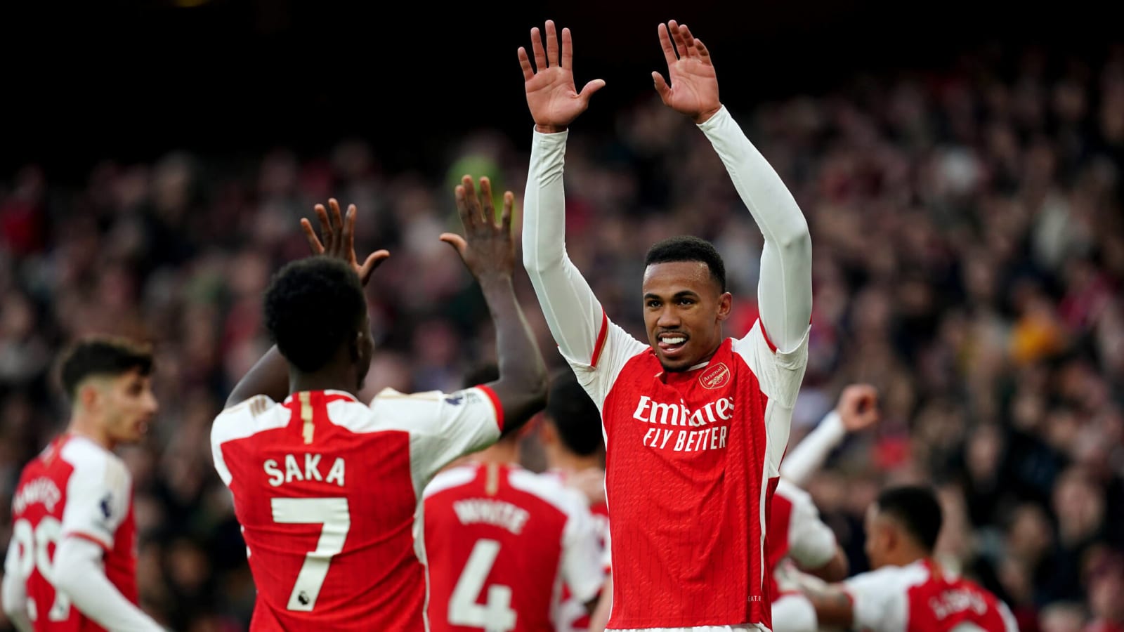 (Photo) Gabriel Jesus returns to Arsenal training following recent injury