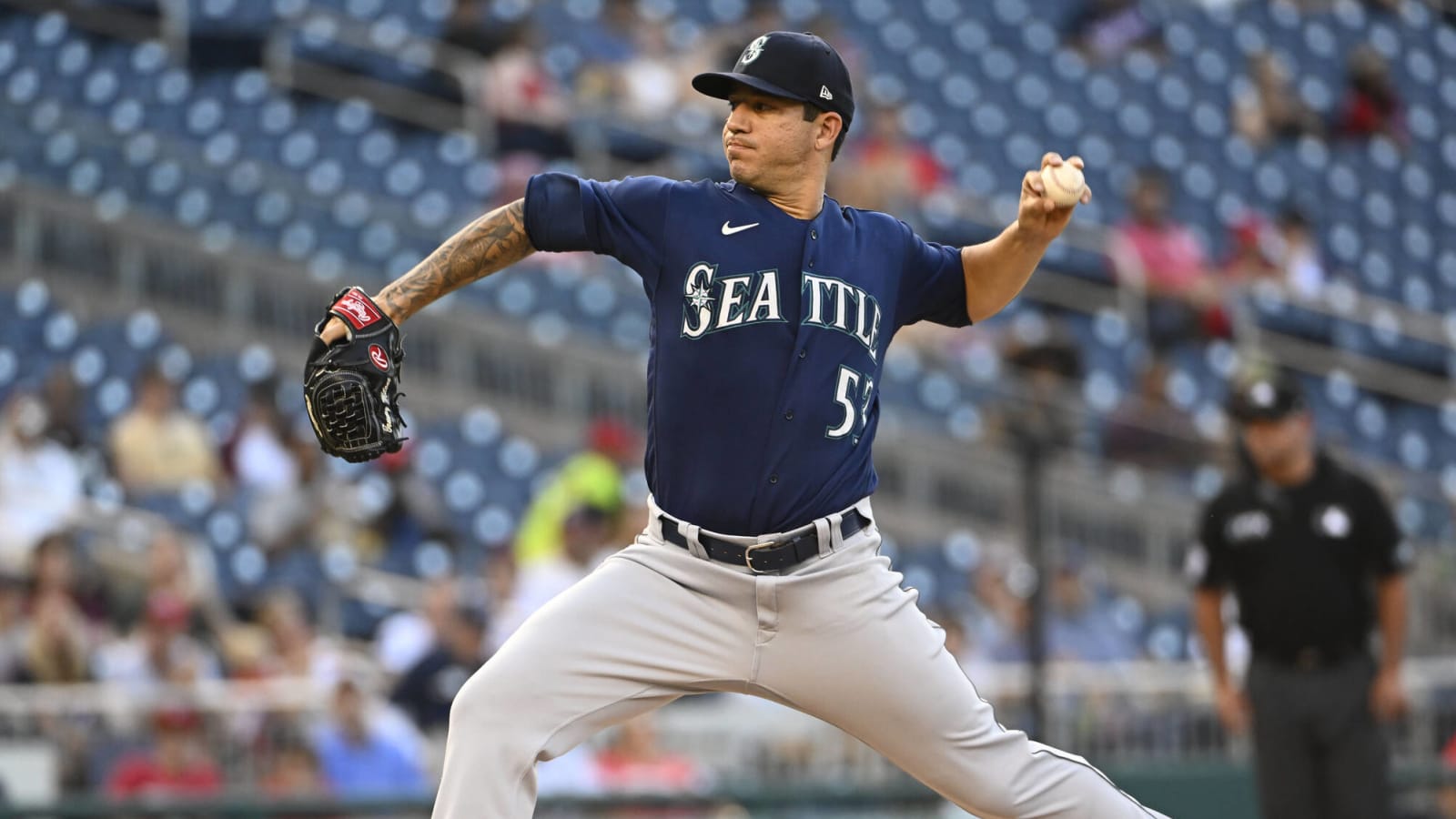 Mariners To Select Tommy Milone