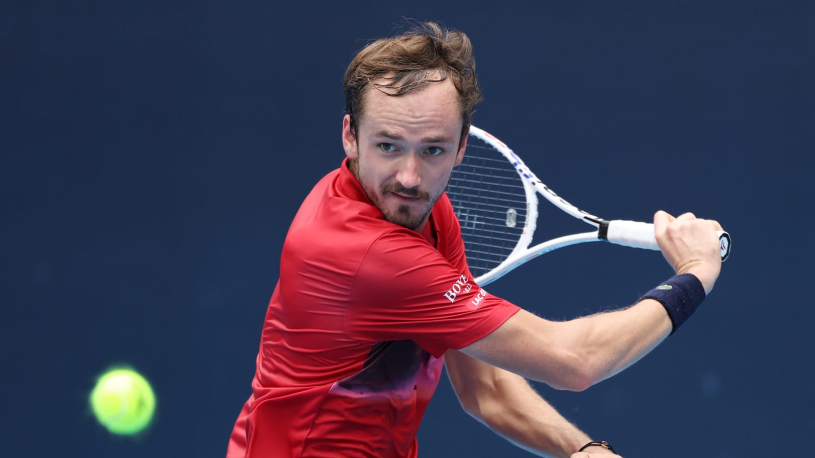 'Hawk-eye sucks,' Daniil Medvedev airs out frustration after line judge rules in favor of Carlos Alcaraz during their China Open semifinal clash
