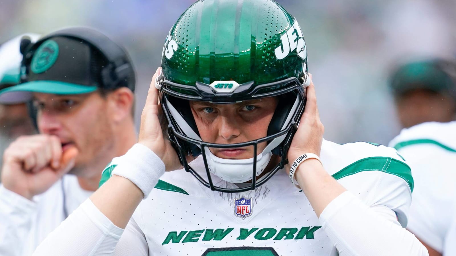 Jets reportedly not aiming to add another veteran QB