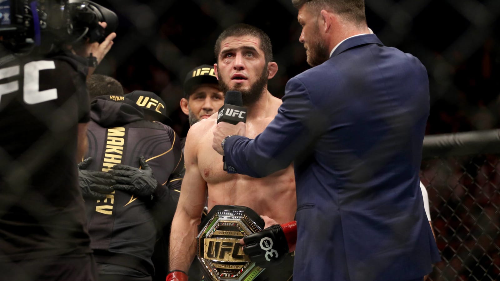 Islam Makhachev won’t follow ‘Khabib’s plan’; throws early retirement out of window