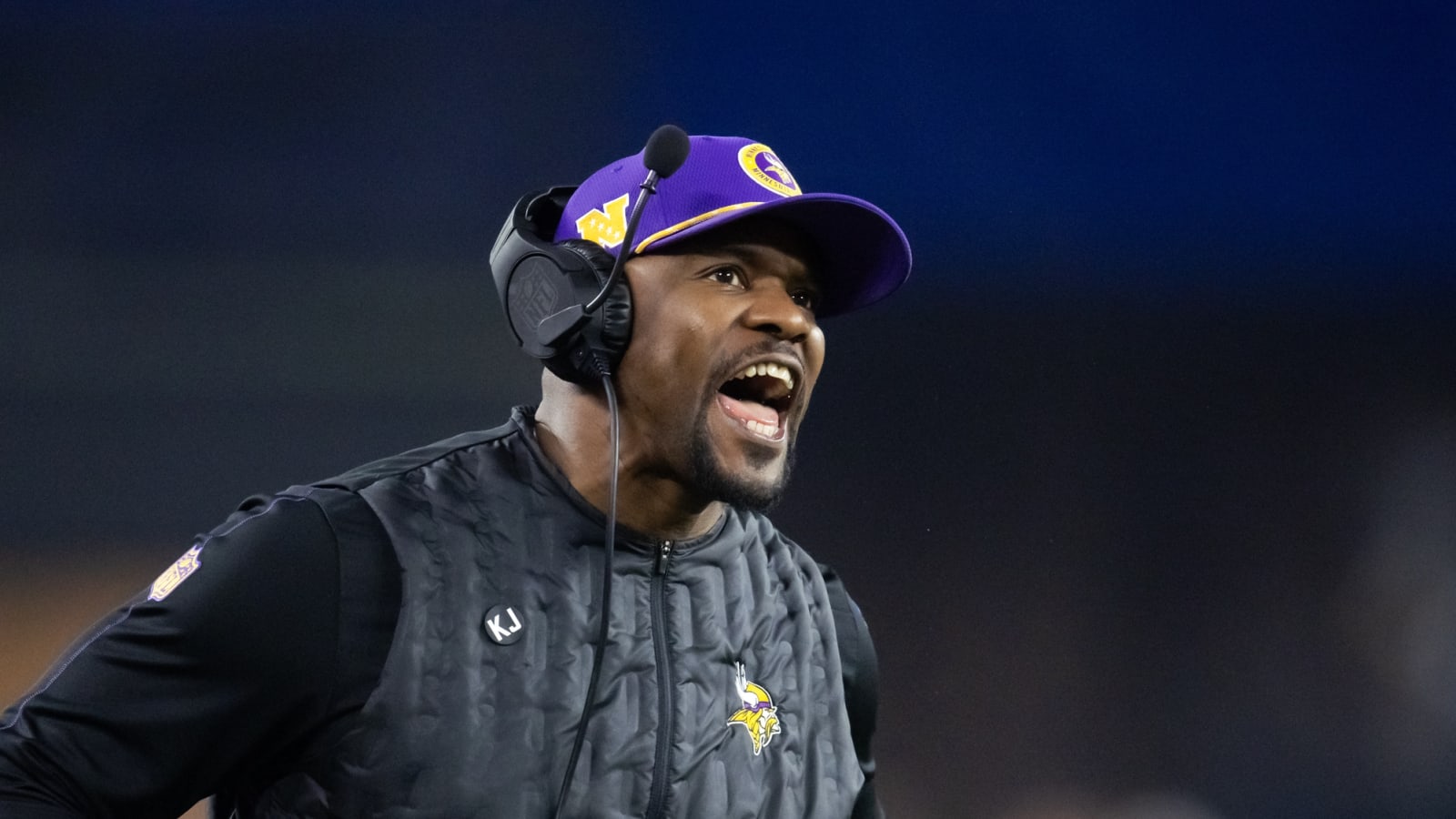 Chicago Bears Scheduled to Interview Controversial Head Coach