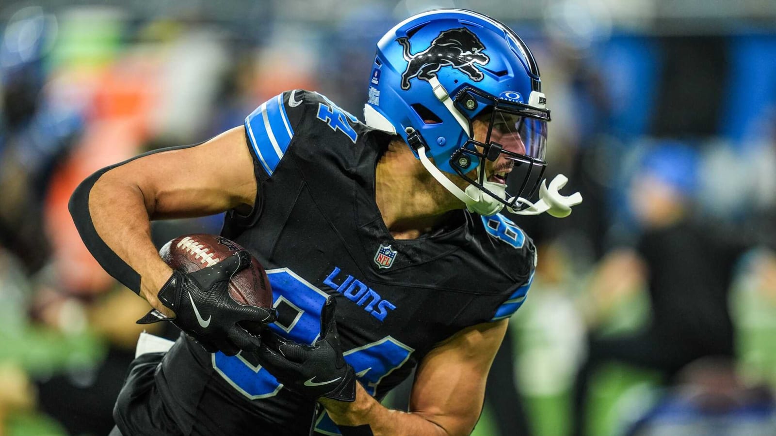 Lions Re-Sign TE Shane Zylstra