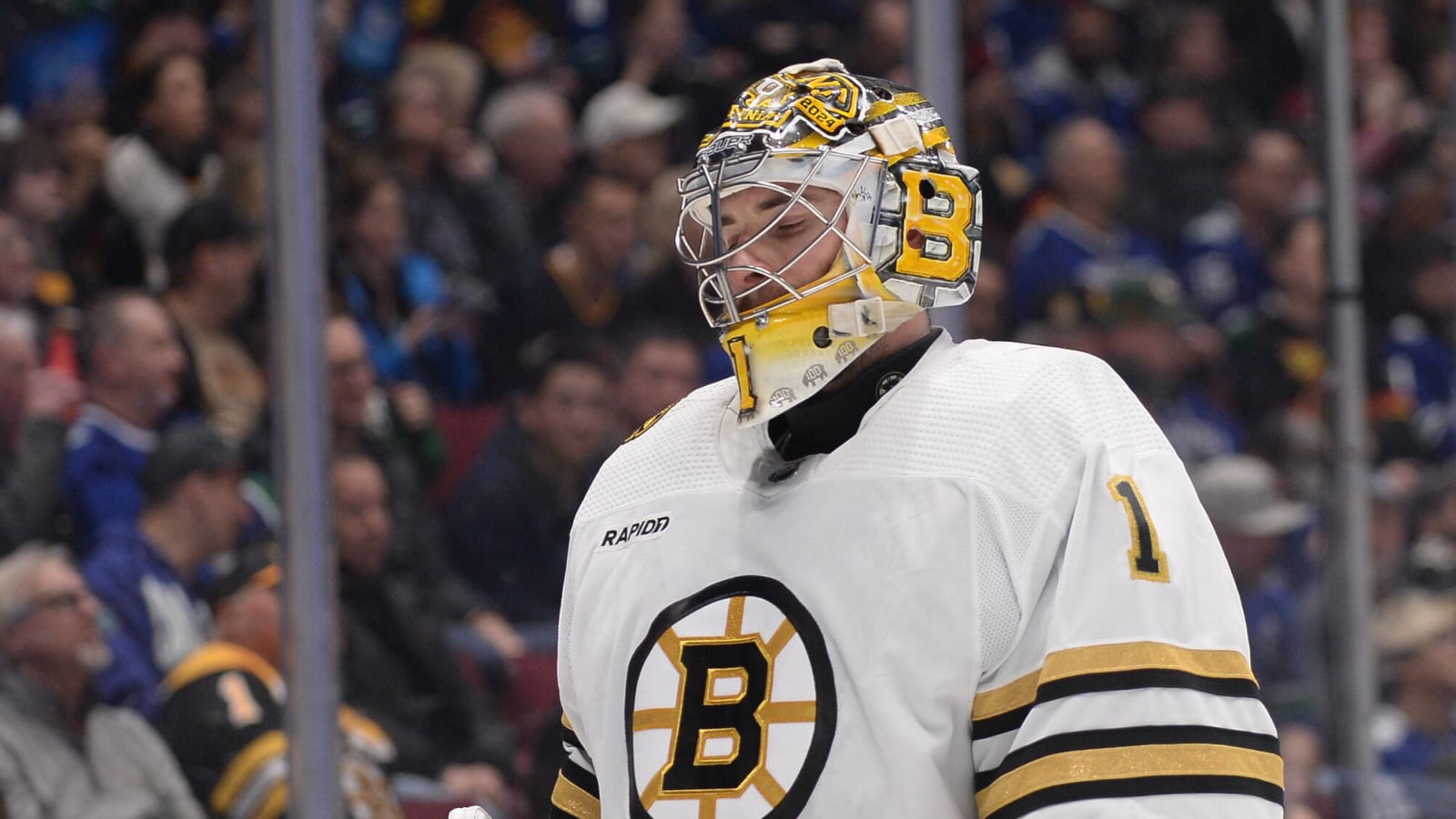  Is Swayman losing the Bruins playoff net?