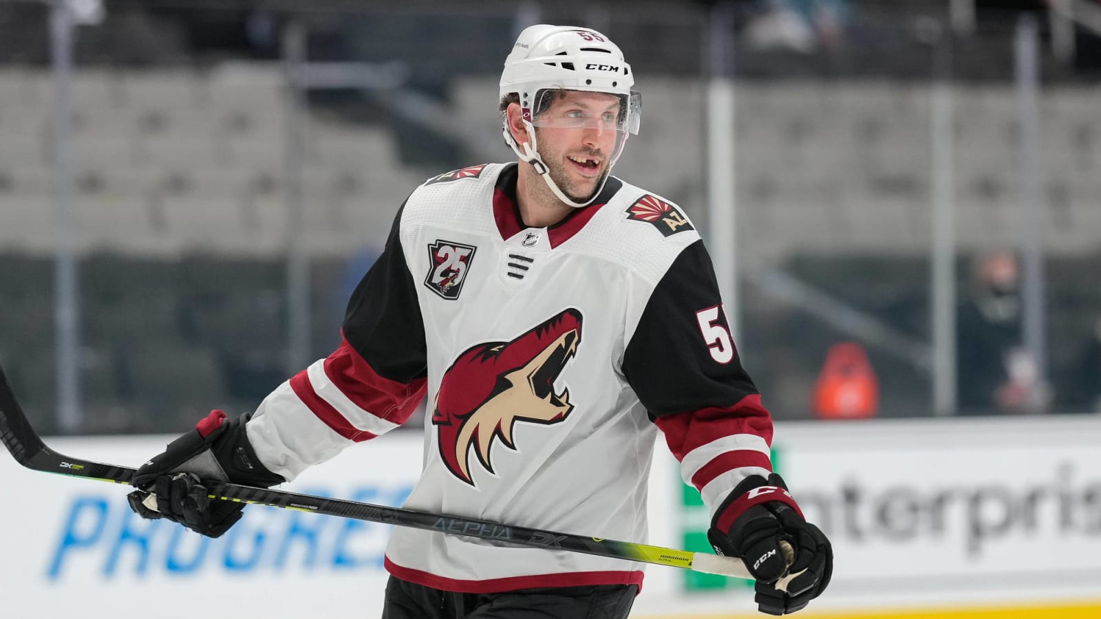 Veteran defenseman Jason Demers signs in KHL