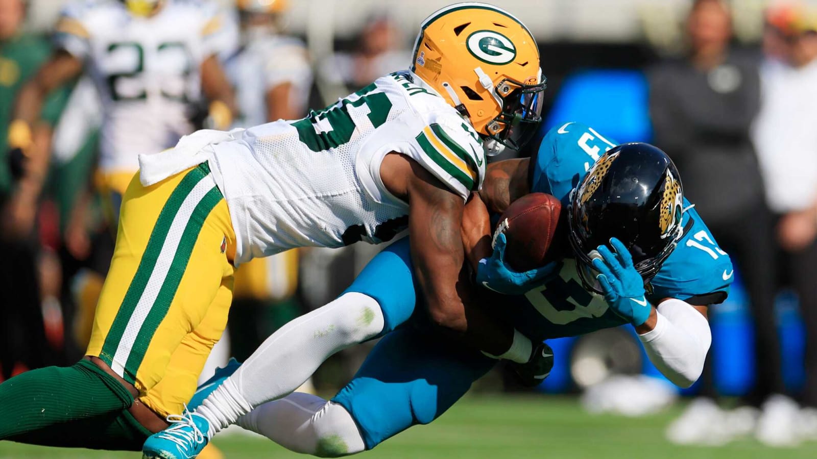 Jaguars WR Christian Kirk suffers broken collarbone vs. Packers