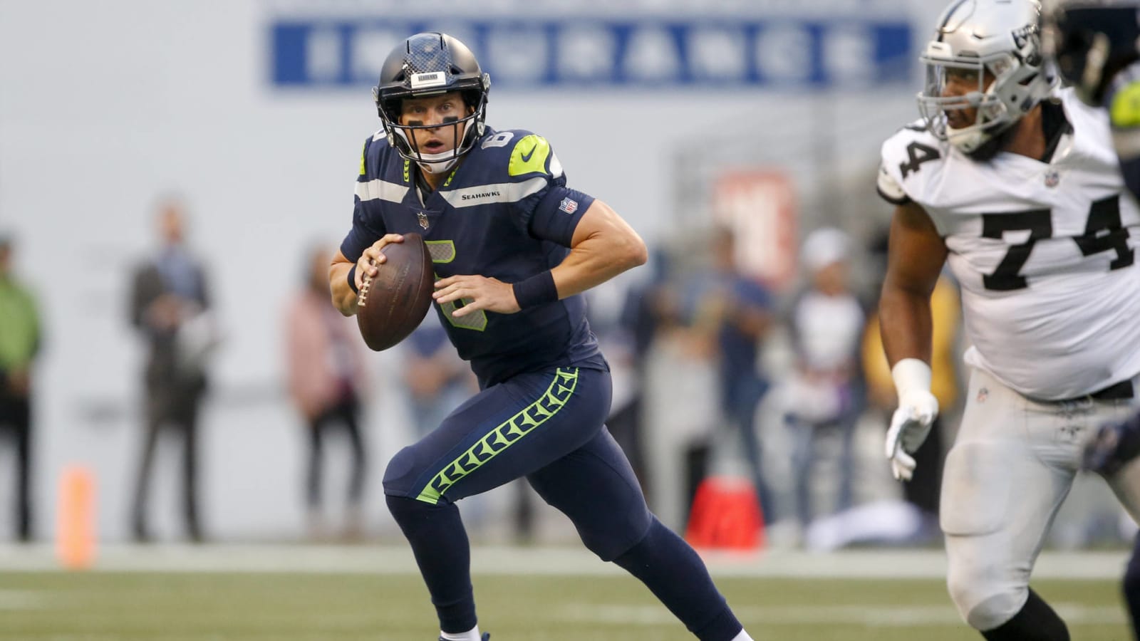 Seahawks promote Austin Davis to QBs coach