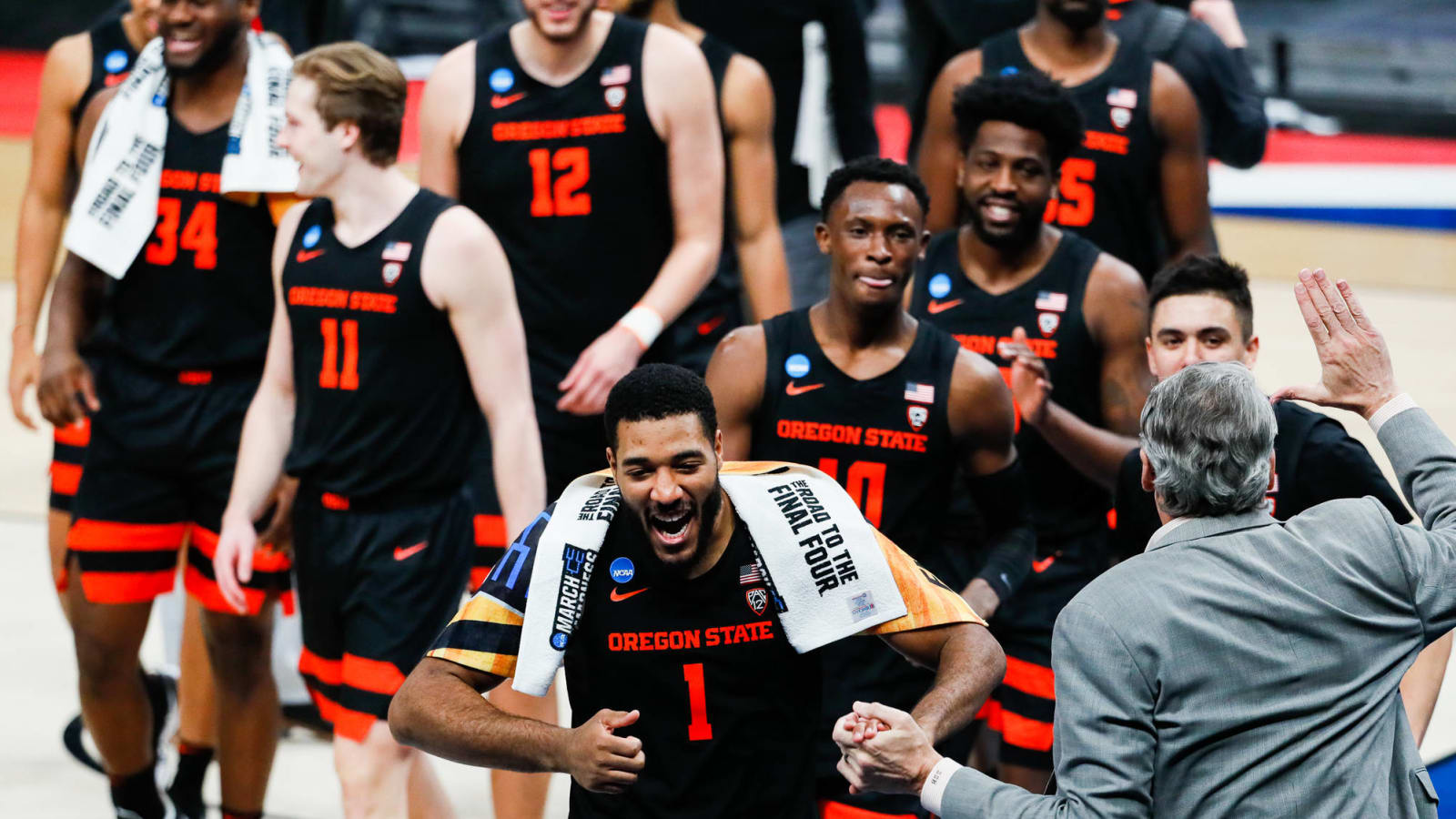 After upset win, Oregon State trolls Tennessee with Monopoly post 