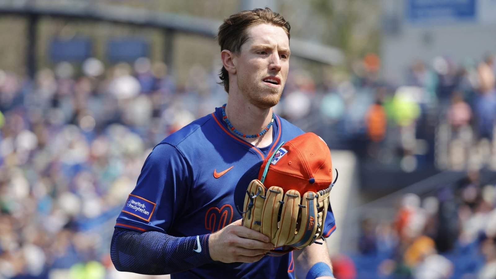 Mets announce several roster decisions