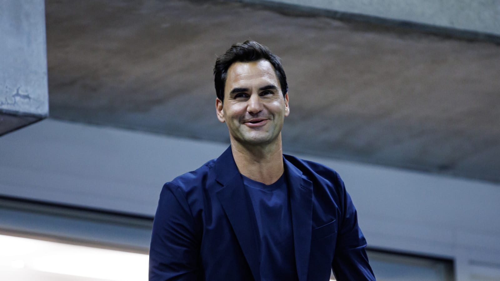 Watch: Roger Federer reminisces old memories as he entertains Laver Cup crowd with his iconic one handed backhand