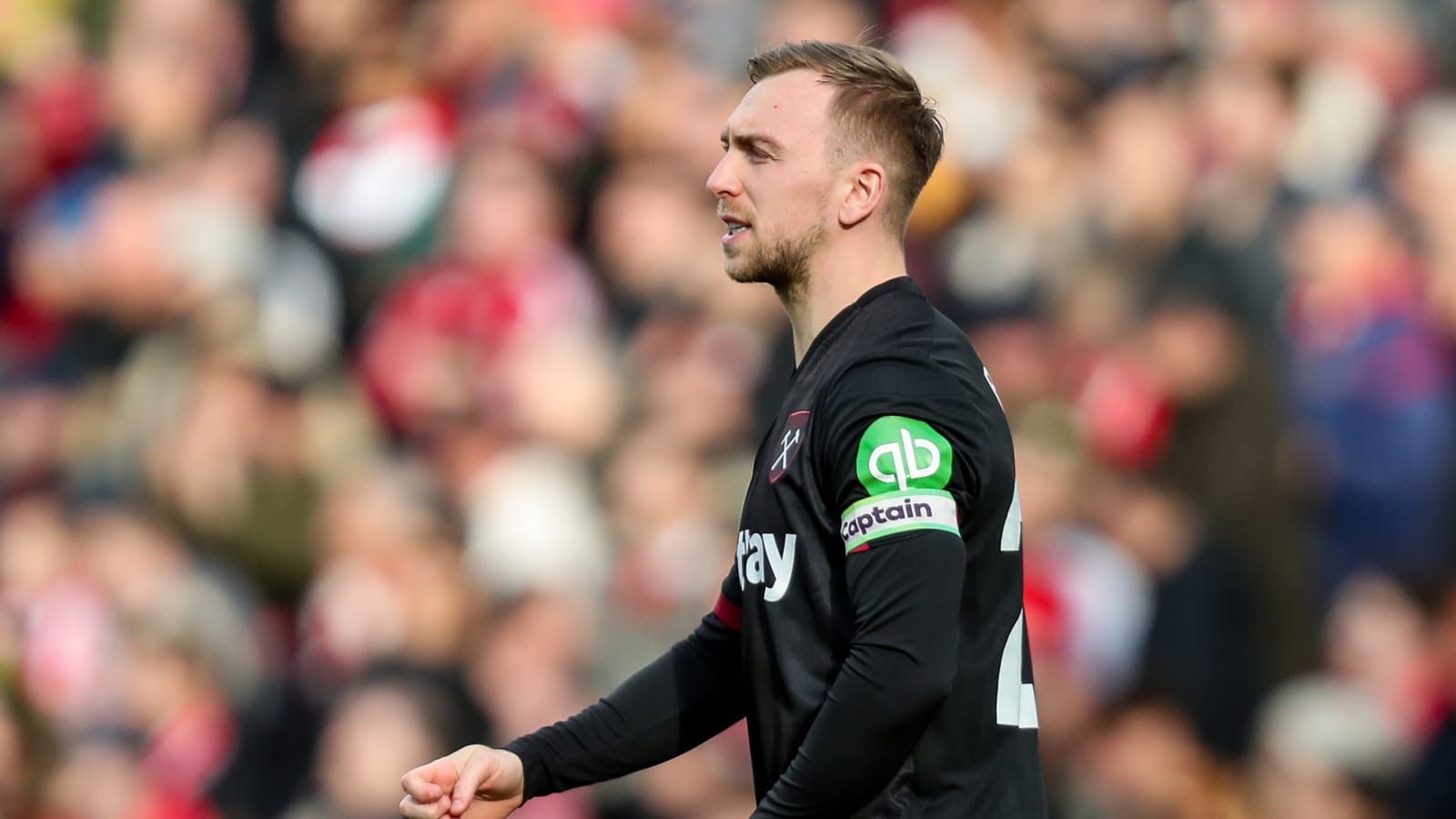 Fantasy Football Matchweek 27: Buy, Sell, Injury Report