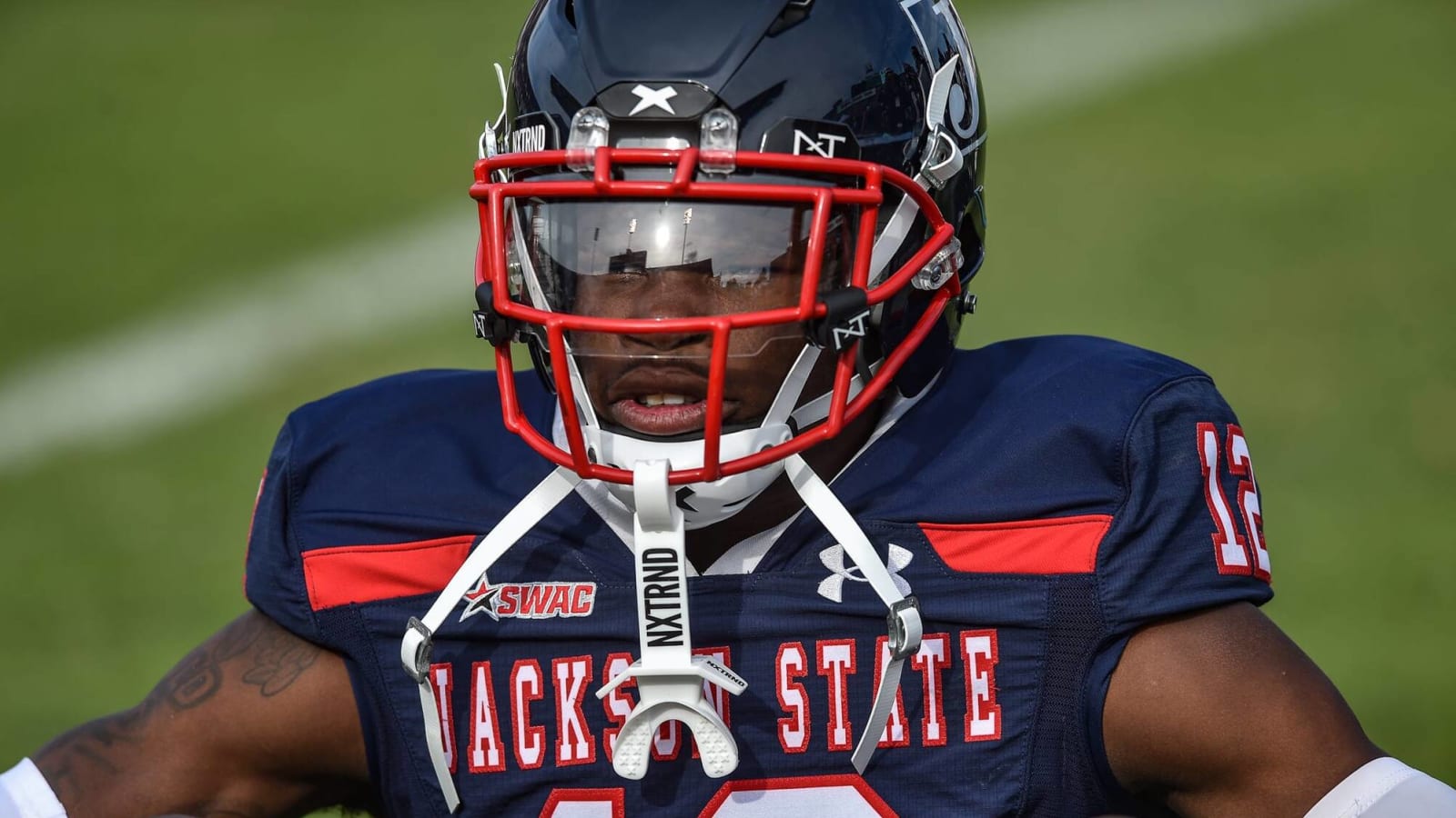 Jackson State's Travis Hunter grabs receiving TD and pick-six