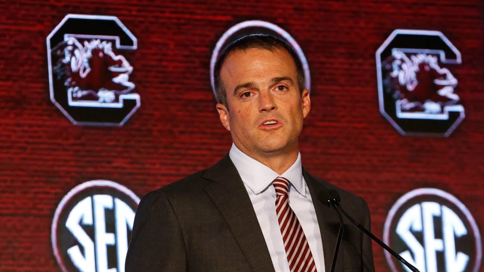 Shane Beamer is ramping up South Carolina’s rivalry with Clemson