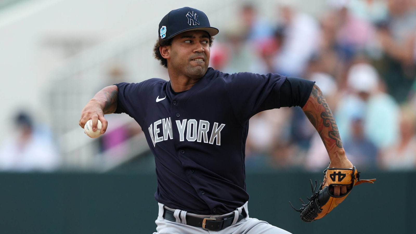 Ex-Yankees slugger is heating up with new team 