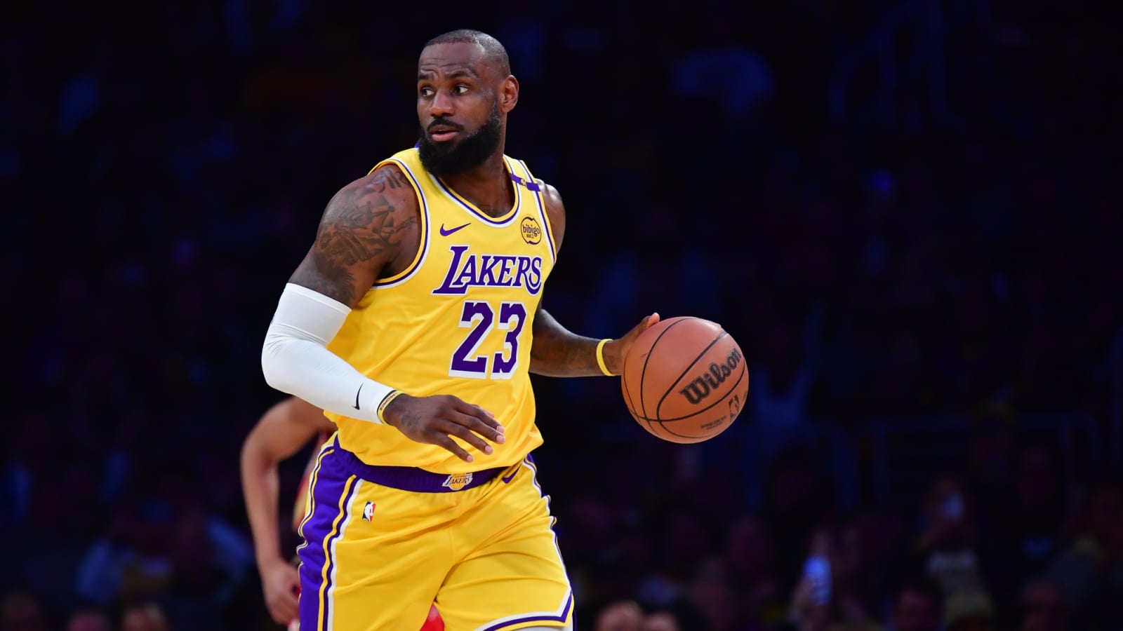 Ron Harper bats for LeBron James after rumors of NBA covering up Biogenesis investigation resurface