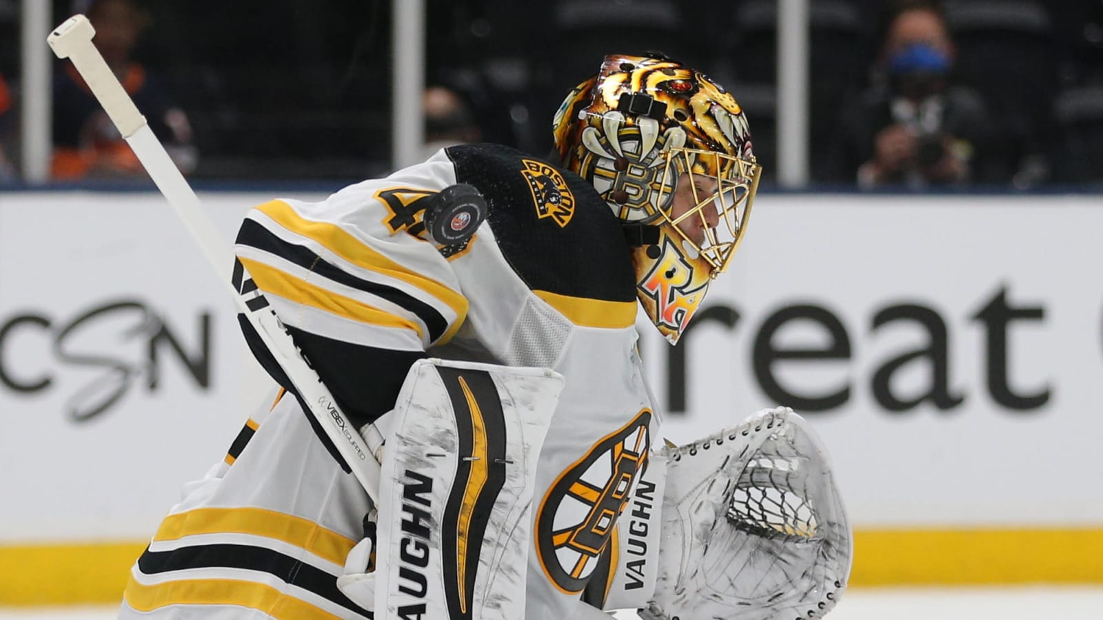 Bruins' Tuukka Rask questionable for Game 6 vs. Islanders