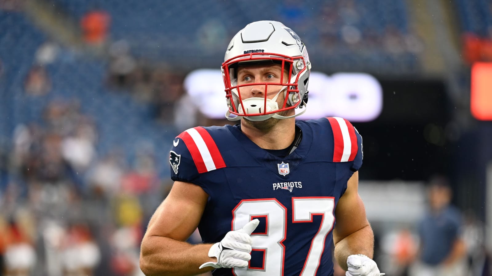 Steelers Re-Sign Blocking Specialist Tight End