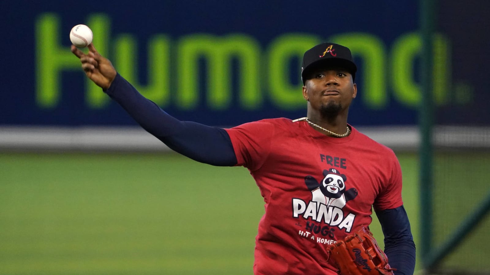 Ronald Acuna Jr. day-to-day with mild abdominal strain