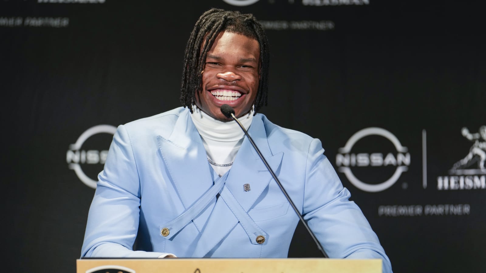 Report reveals which position NFL teams want Hunter to play