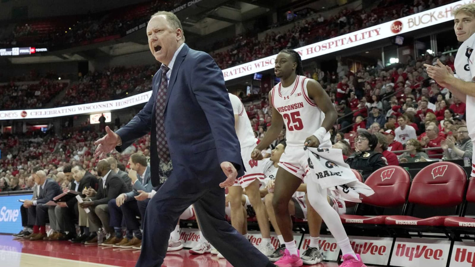 Wisconsin Basketball Program Makes Greg Gard Announcement