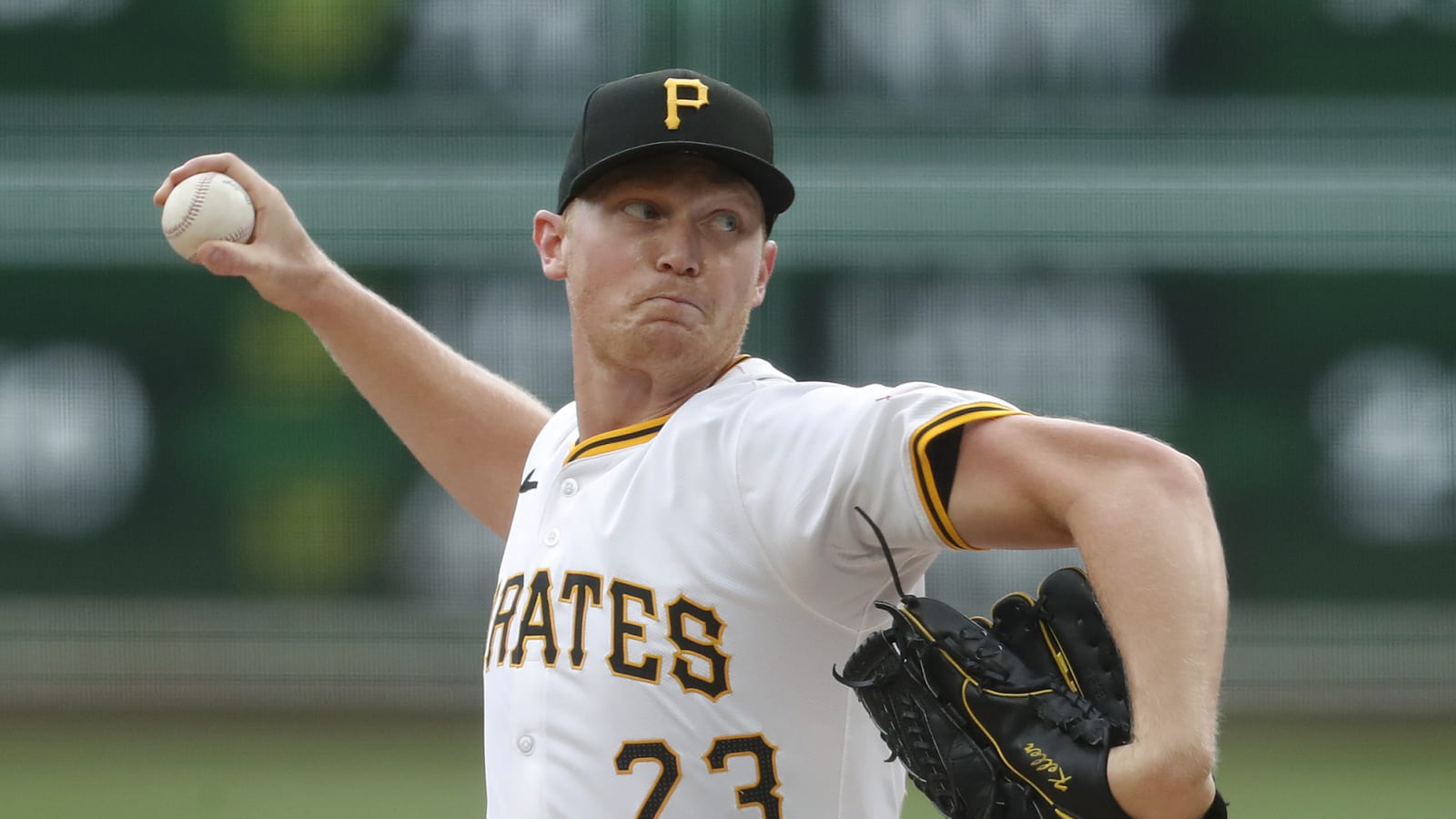 Pirates’ Home Schedule Ends With Ugly 5-2 Loss to Brewers