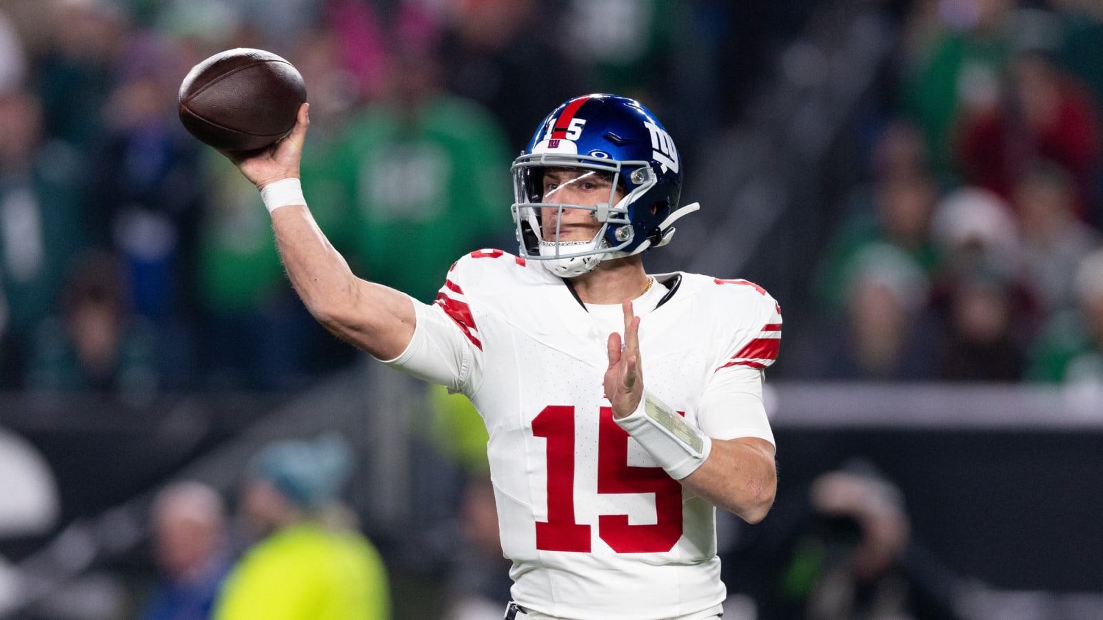 Insider explains why Giants may keep both Lock and DeVito