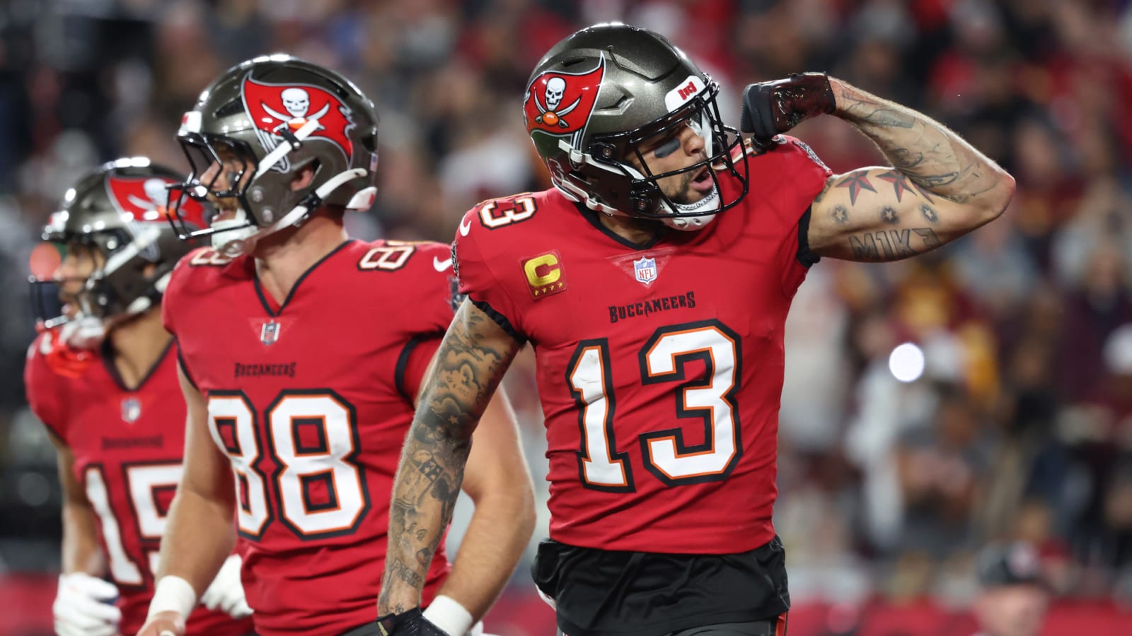 Mike Evans Gives Advice To Potential Bucs Draft Pick
