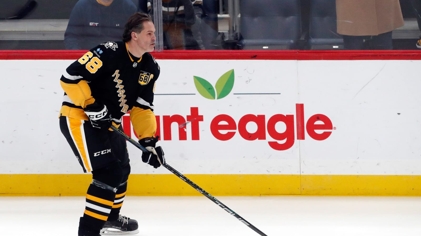 Jaromir Jagr scores incredible first goal of the season at 52 years old