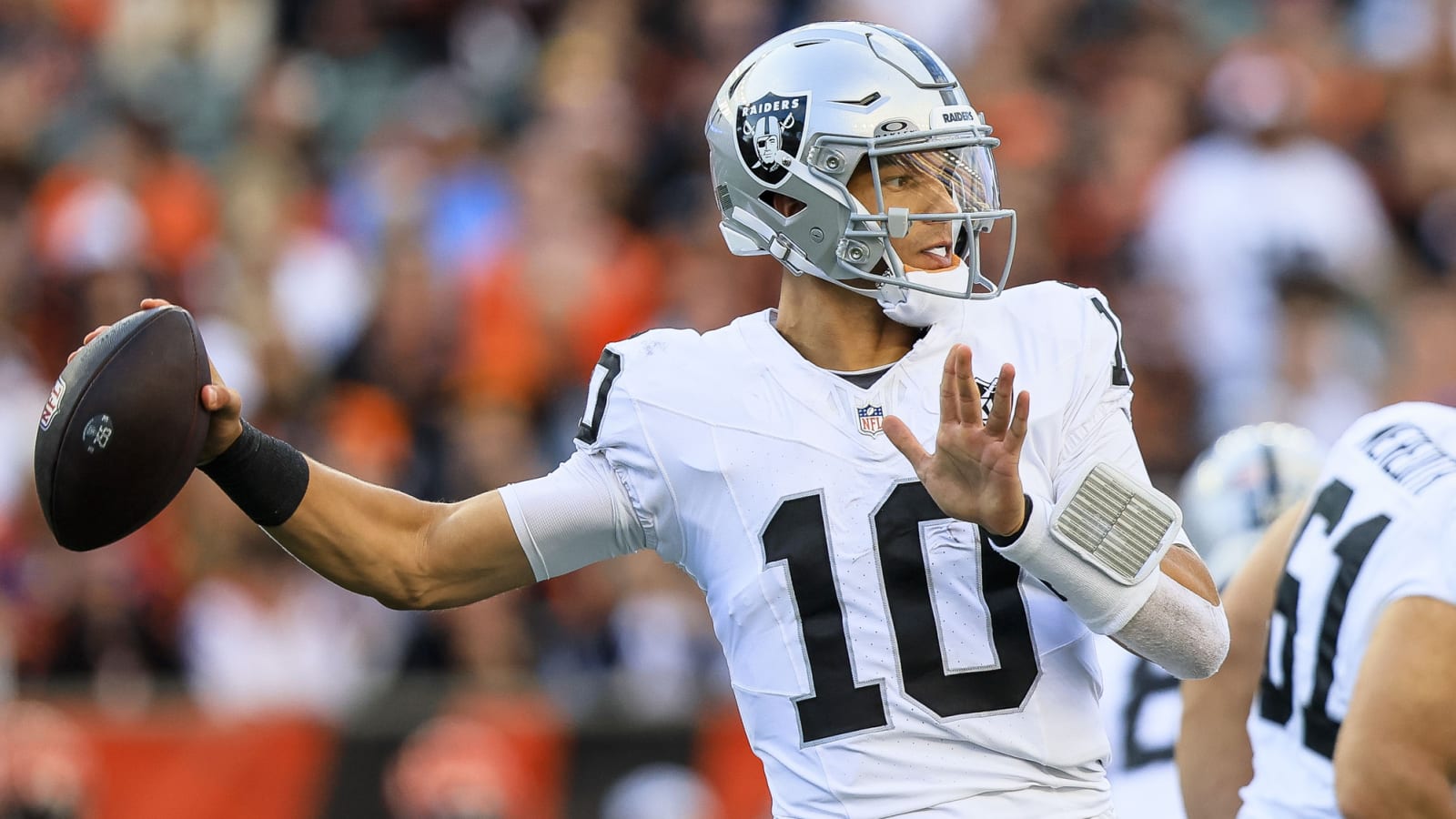 Report reveals Raiders' starting-QB decision for Week 15