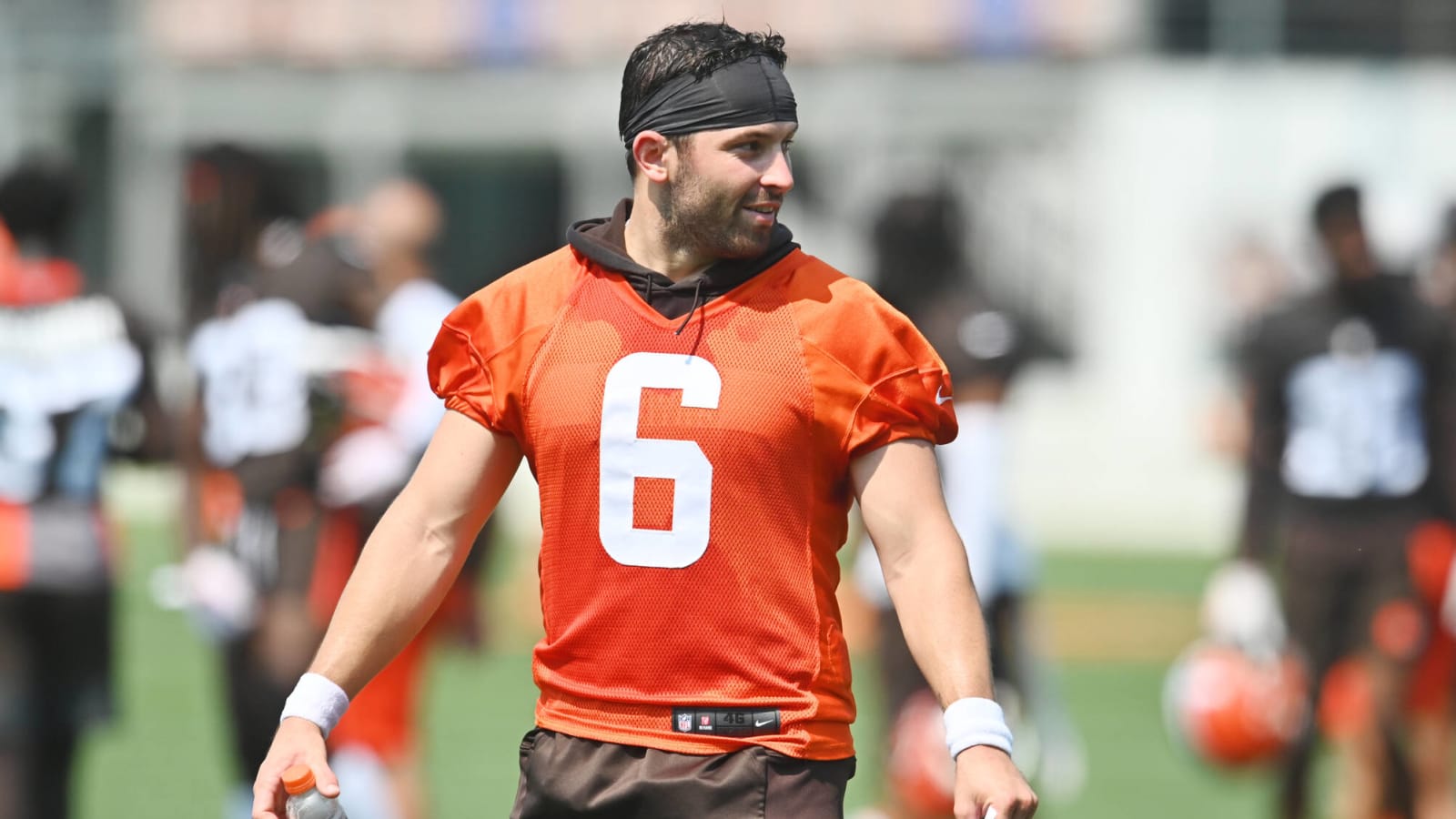 Mayfield does not report for Browns' voluntary offseason program