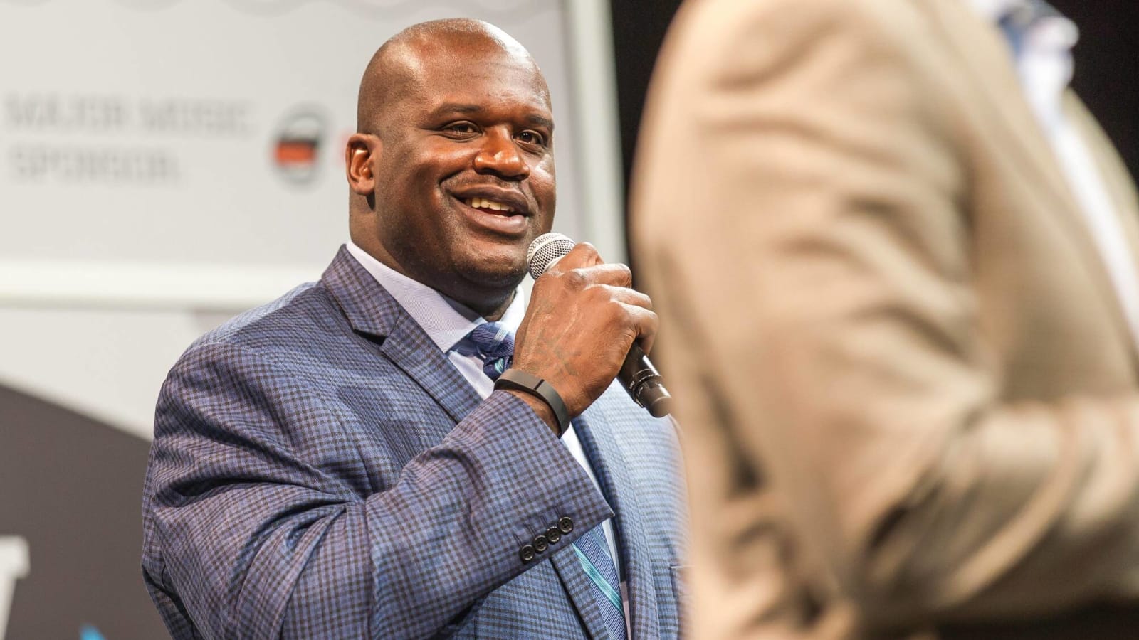 Shaquille O&#39;Neal Shares Pic Of The GOAT Of Every Sport